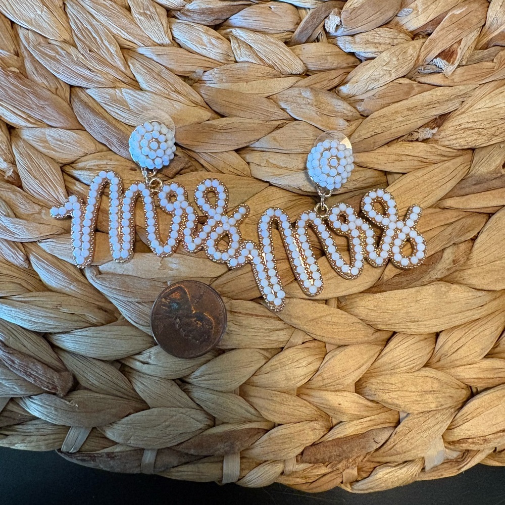 Elegant White 'Mrs' Earrings